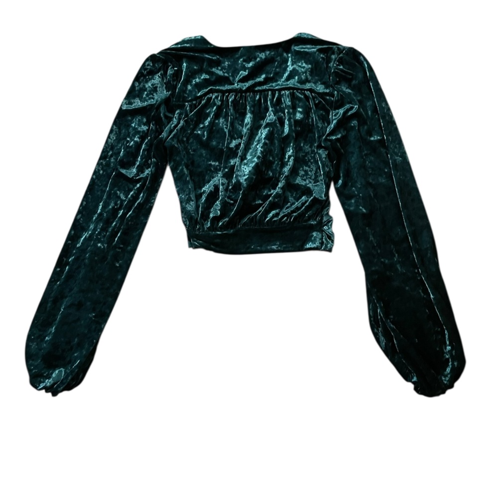 Lulus Emerald Green Crushed Velvet Twist-Front Long Sleeve Crop Top NWT Size S - Picture 3 of 12